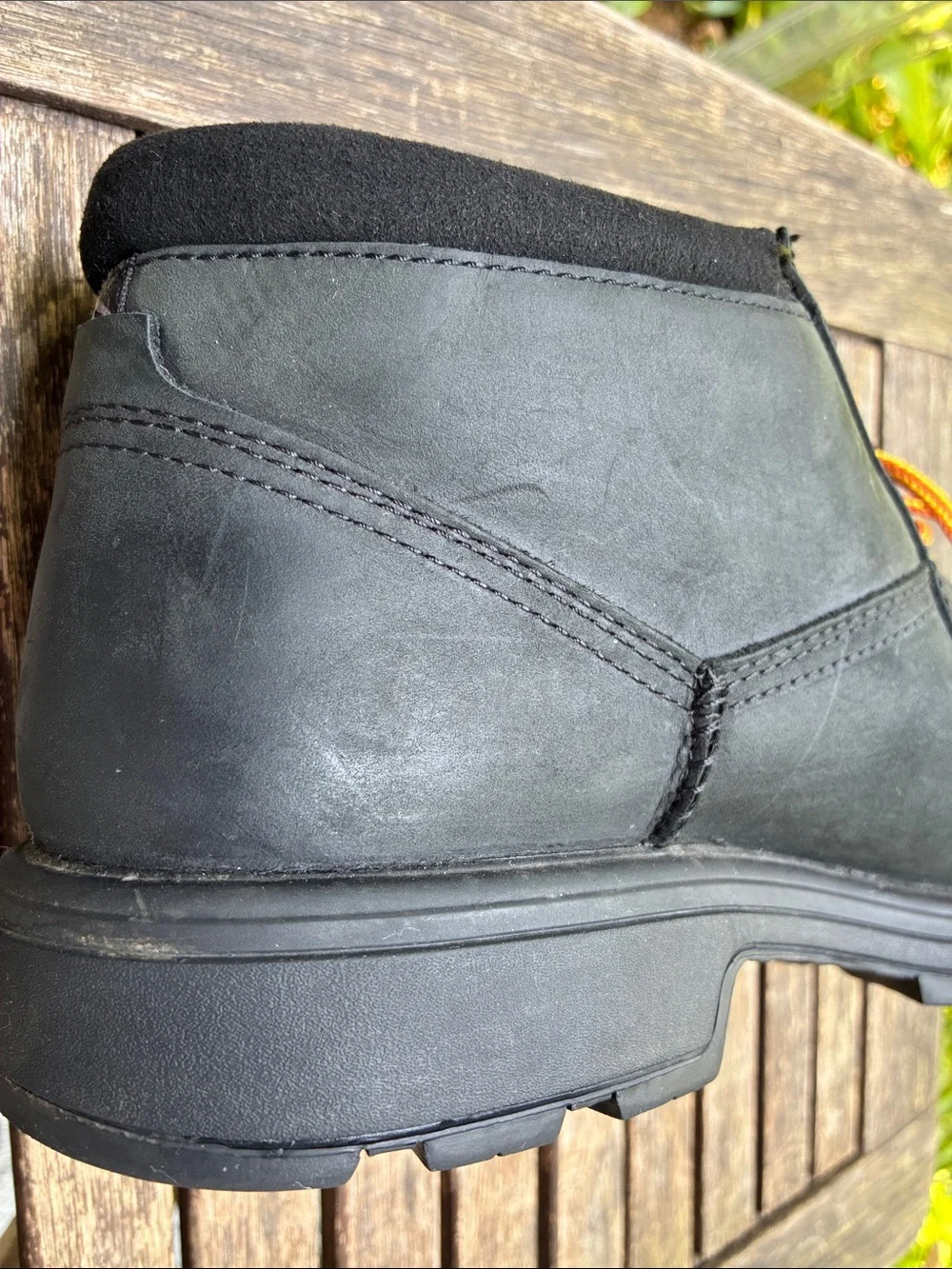 UGG classic chukka